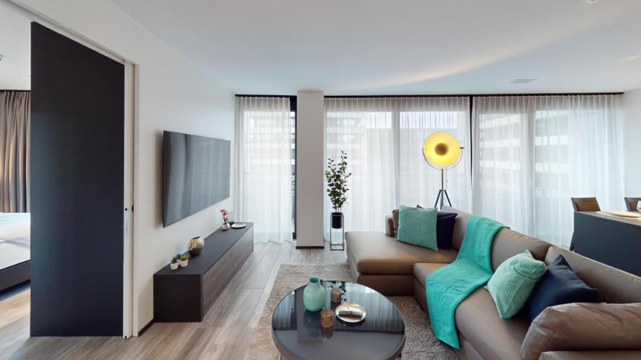 Spacious 1 Bedroom Apartment With Balcony Zurich Exterior photo