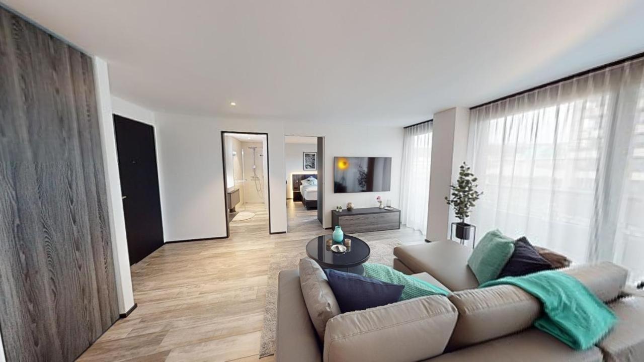 Spacious 1 Bedroom Apartment With Balcony Zurich Exterior photo